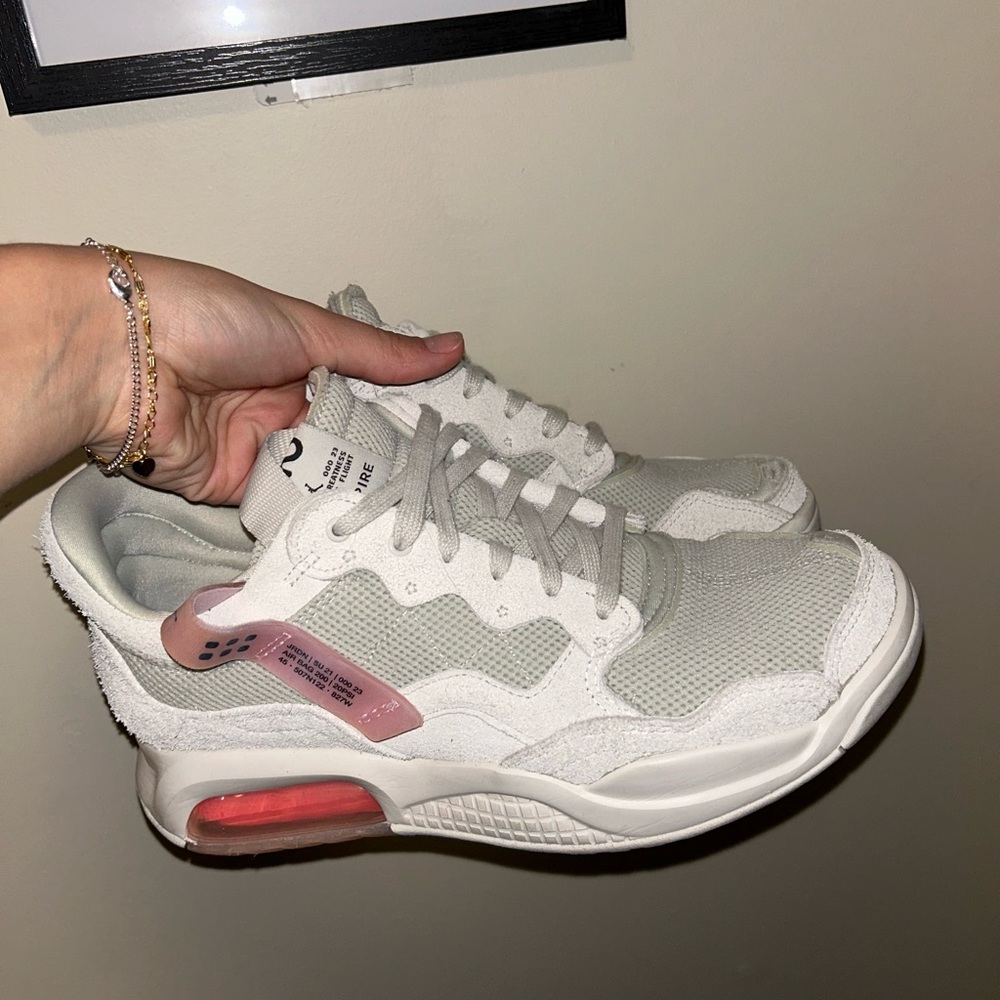 women’s jordans